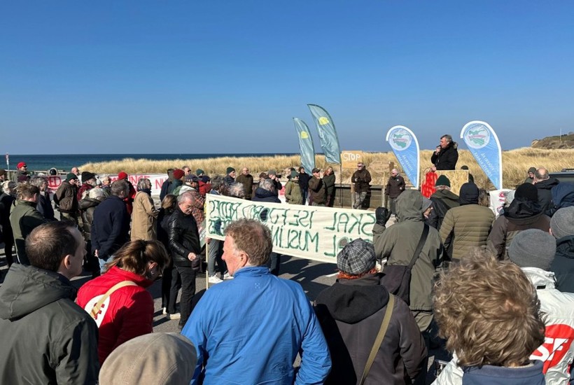 DN-aktive til kamp for deres fjorde: Store bål skal kalde politikerne til handling